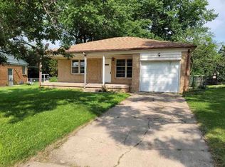 1155 Inverness Dr, Wichita, KS 67218