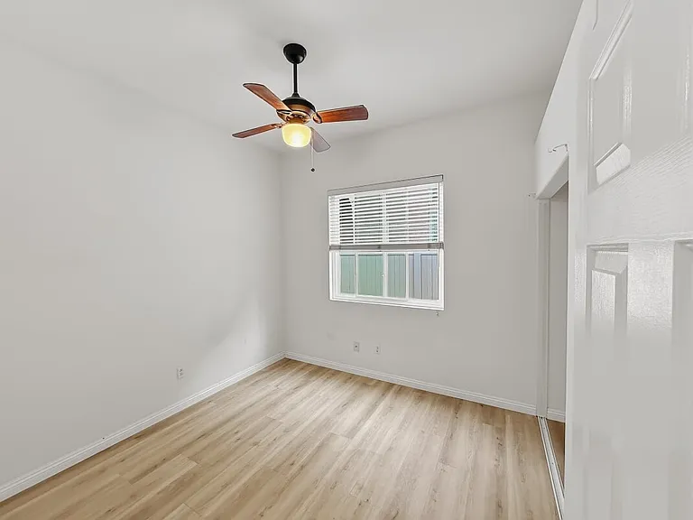22810 Mountain Ash Cir — Photo 4