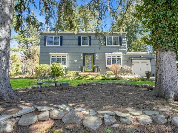 30 Burrows Lane, Blauvelt, NY 10913