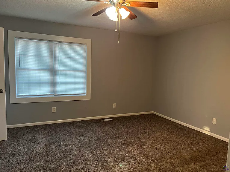 1506 Main St — Photo 11