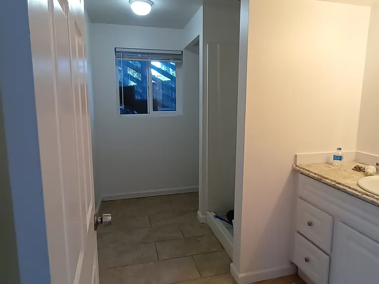 216 S 173rd Pl — Photo 6