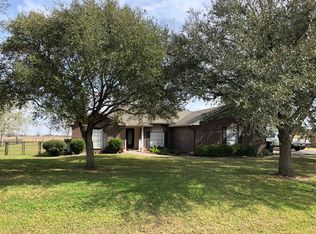 48 Longview Dr, Victoria, TX 77904