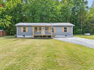 2497 Junior Camp Rd, Monterey, TN 38574