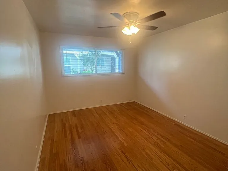 8366 Sargent Ave — Photo 42