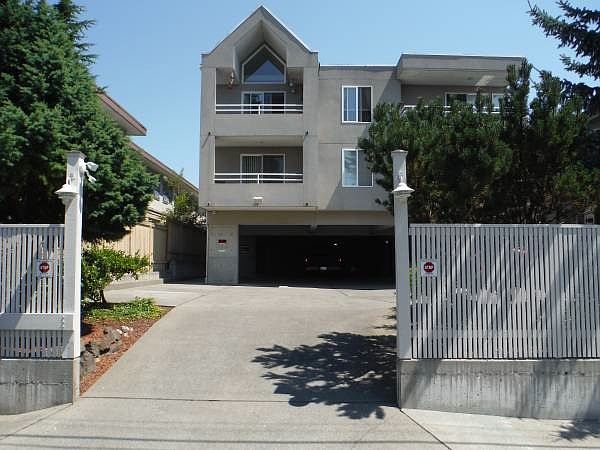 2nd image of 6015 California Ave SW APT 202
