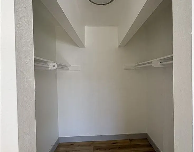 5505 Ackerfield Ave in Long Beach — Photo 16