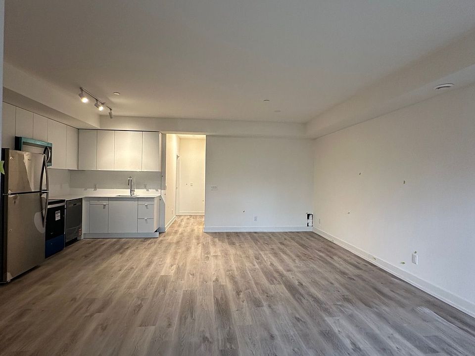 1st image of 16 Melbourne Ave #104B