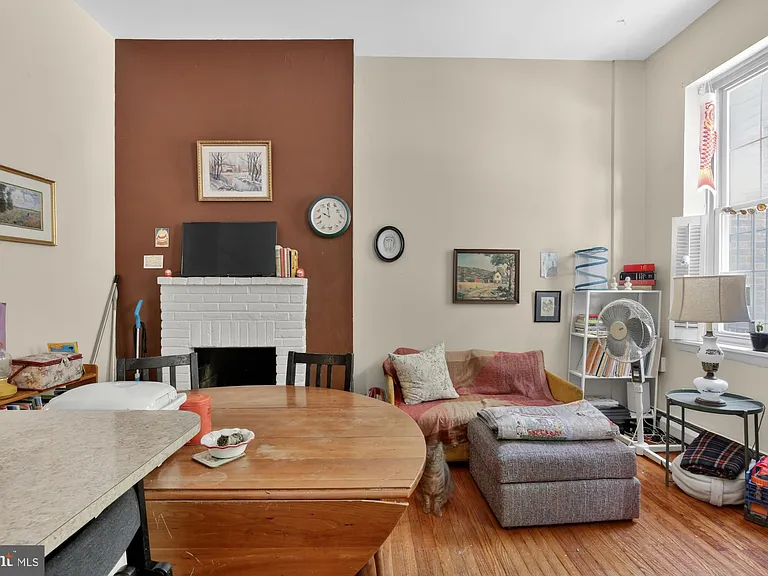 1336 Lombard St #1F — Photo 1