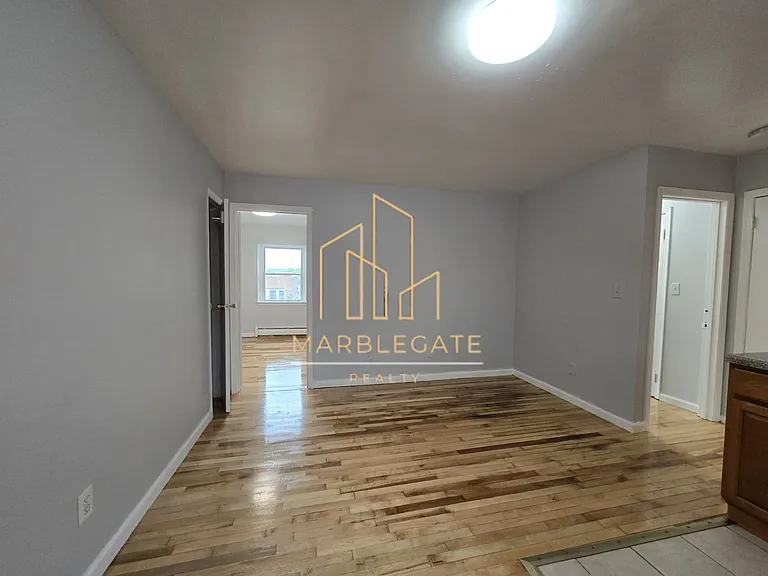 479 Roseville Ave #43C — Photo 2