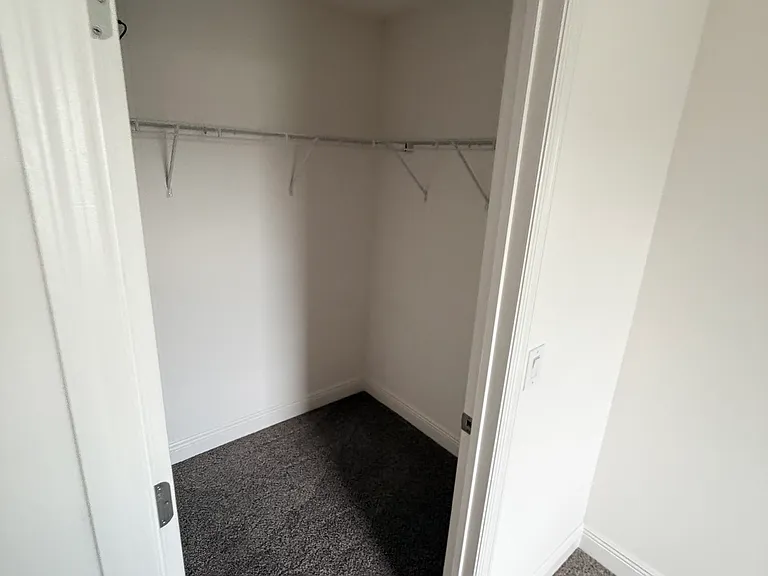 4925 Olivia Ct — Photo 31