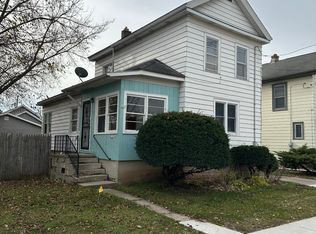 407 W 7th Ave, Oshkosh, WI 54902