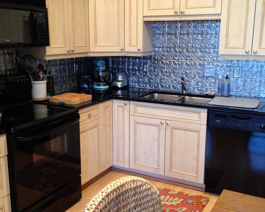 Lots of cabinet space