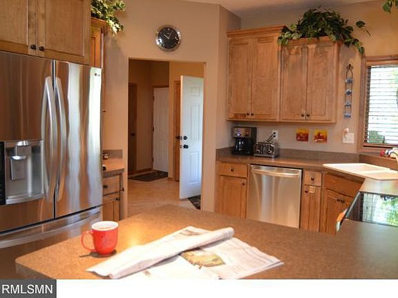 2nd image of 860 Briarwood Dr