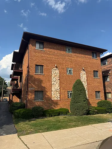 5973 N Northwest Hwy #2C Photo 1