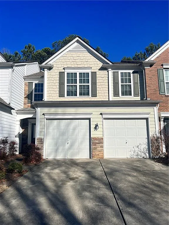 3 bed, 2.5 bath, 1715 sqft, $2,300 — Photo 1