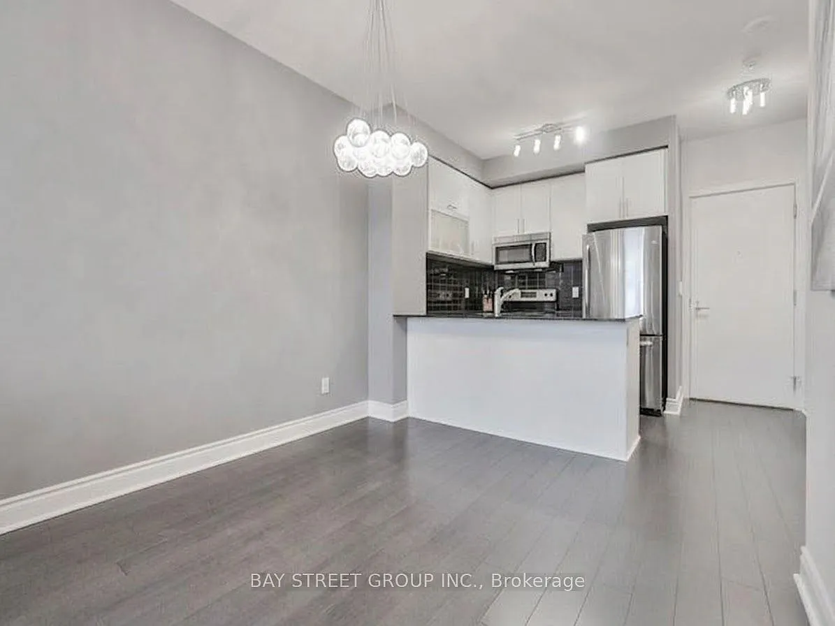 2 bed, $2,650 — Photo 2