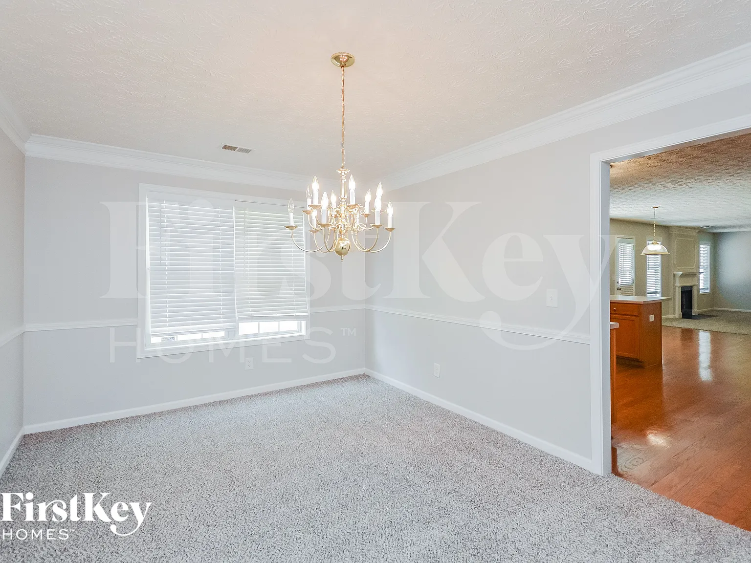 4 bed, 2.5 bath, 3121 sqft, $2,325 — Photo 4