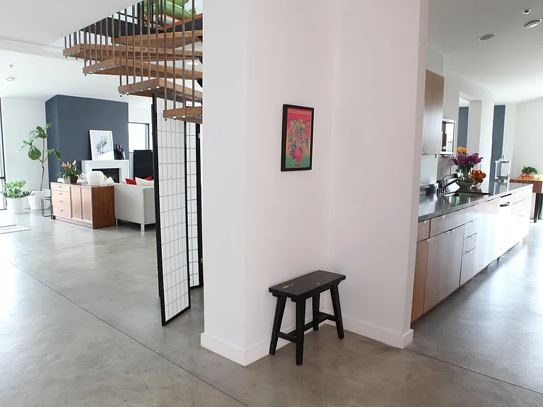 700 Main St #25 — Photo 44
