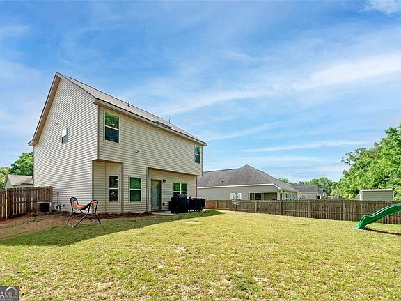 5th image of 457 Stanebrook Ct