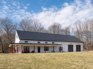 9673 N 27th St, Richland, MI 49083