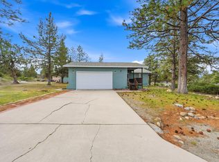 15617 Sherwood Rd, Weed, CA 96094