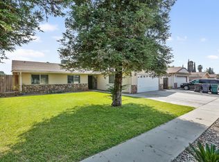 1600 S Lydia Dr, Tulare, CA 93274
