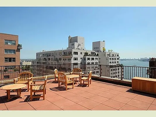 Sold by Stribling | media 4