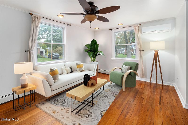 3rd image of 59 Reber Street