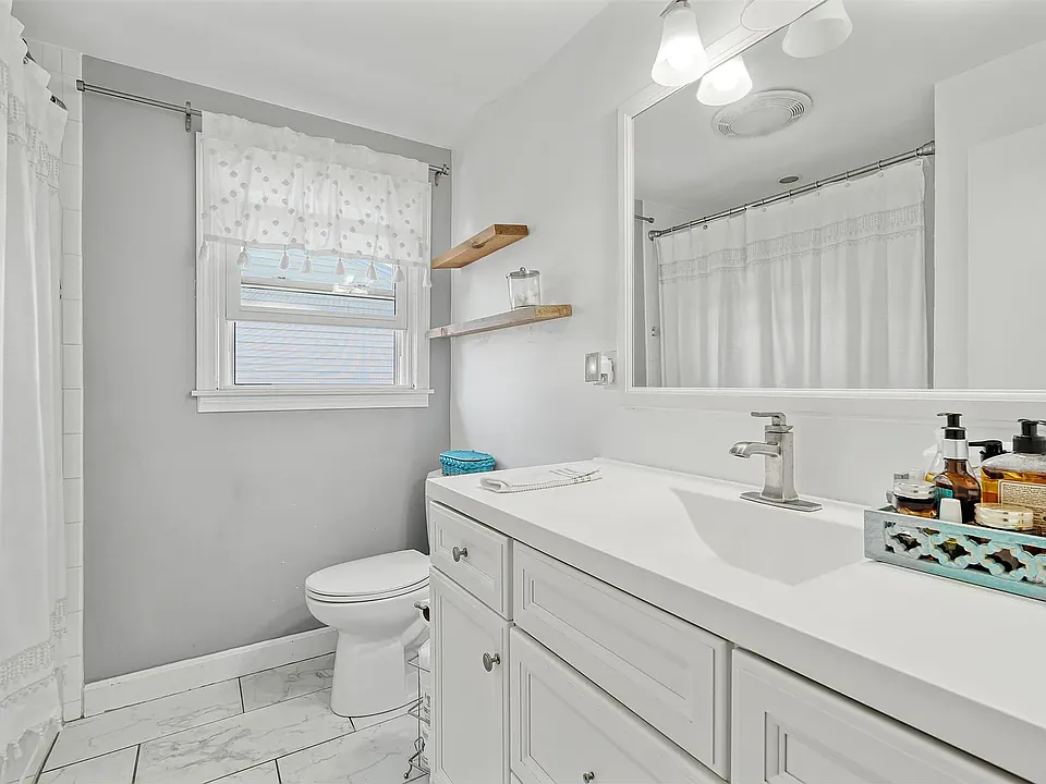 49 Caldwell Rd #A