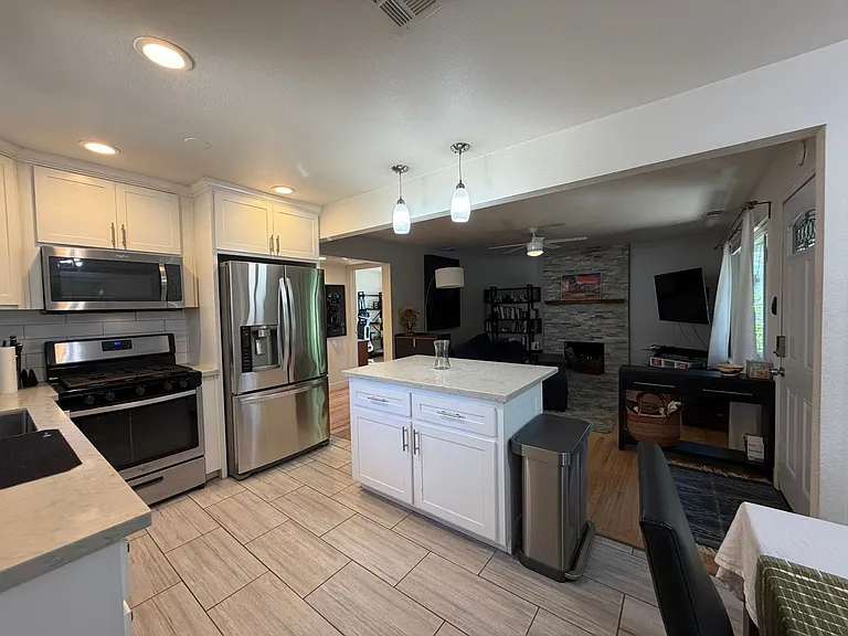 130 Brady Ct — Photo 7