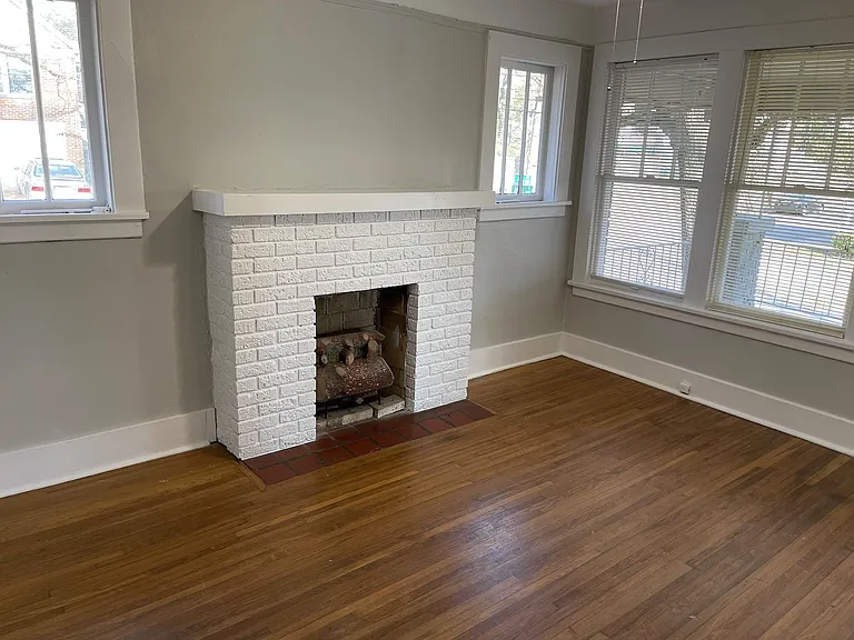 322 Rose St — Photo 3
