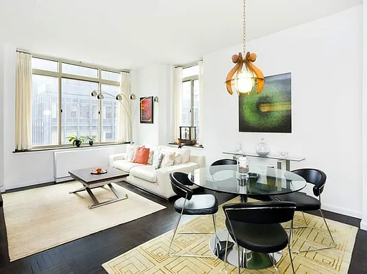 Rented by Wave Real Estate Group | media 16