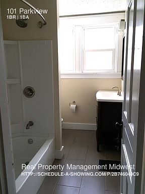 2nd image of 101 Parkview St