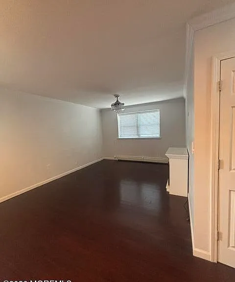 402 4th Ave NE #106 — Photo 7