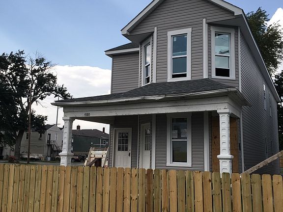 Well insulated, high efficiency = low utility bills