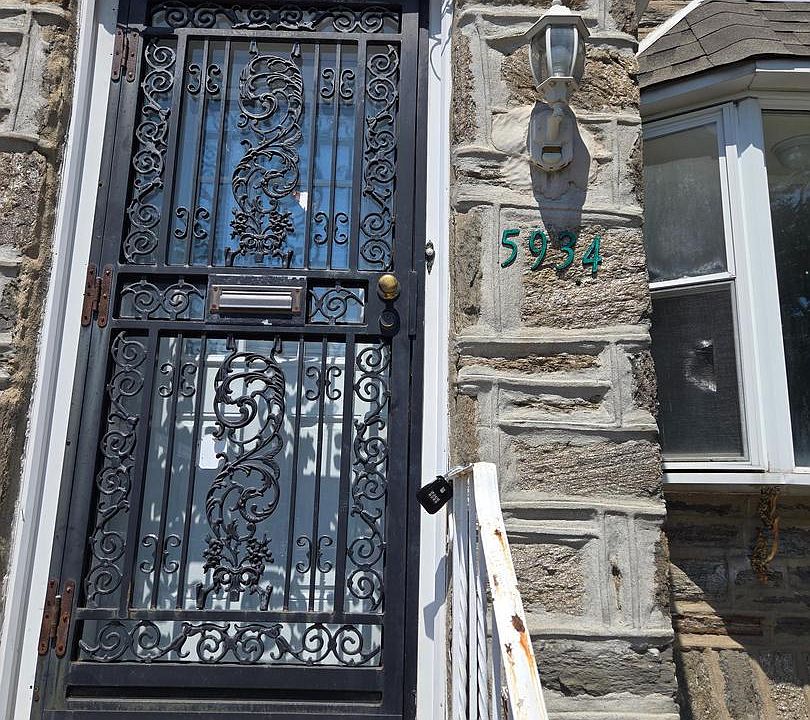 1st image of 5934 Castor Ave