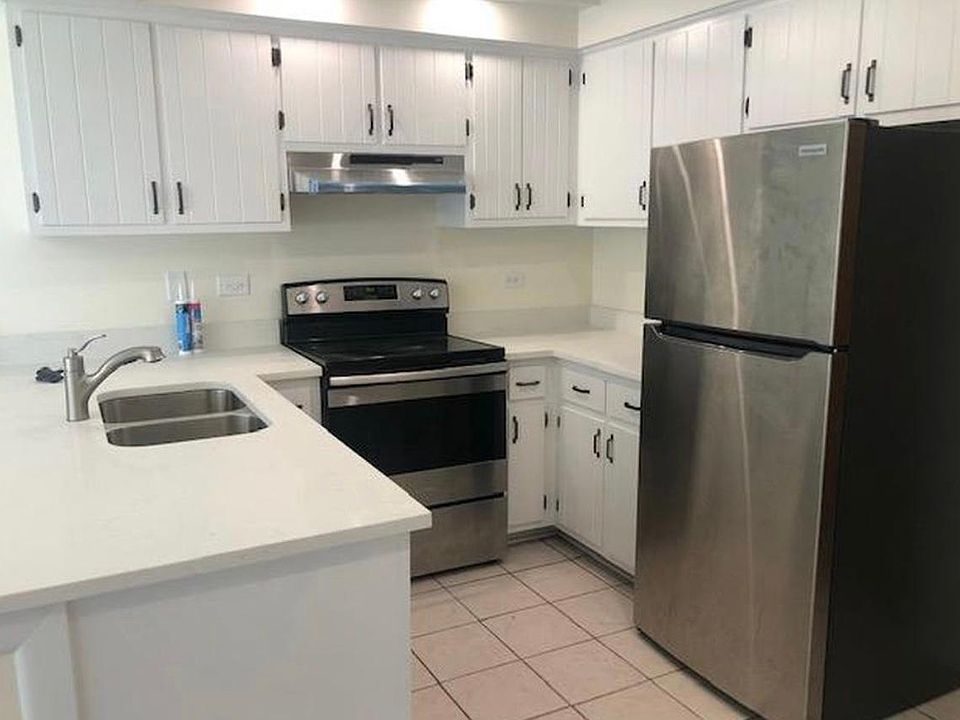1st image of 9942 Shady Ln
