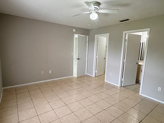 5th image of 4111 SW 7th Pl