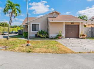 901 SW 109th Ave, Hollywood, FL 33025