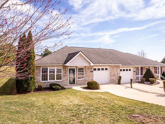 2nd image of 2199 Secrist Ln