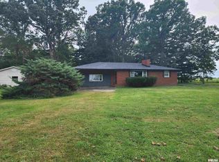 33 Kender Ln, Dawson, IL 62520