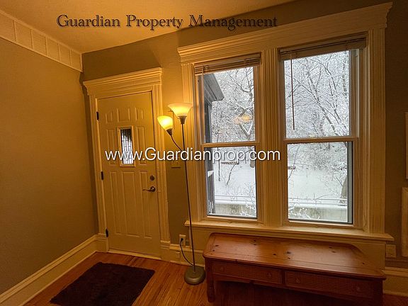 2nd image of 1110 Kenwood Pkwy APT 3