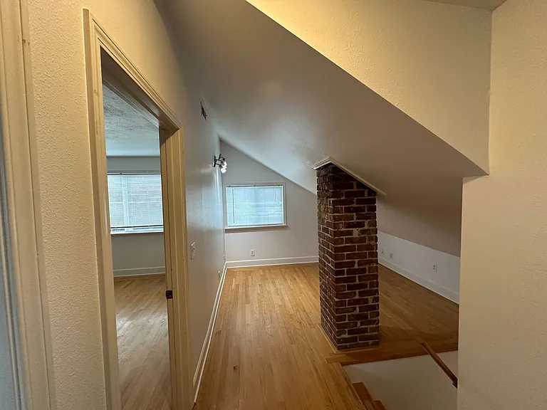 8203 Wallingford Ave N — Photo 23