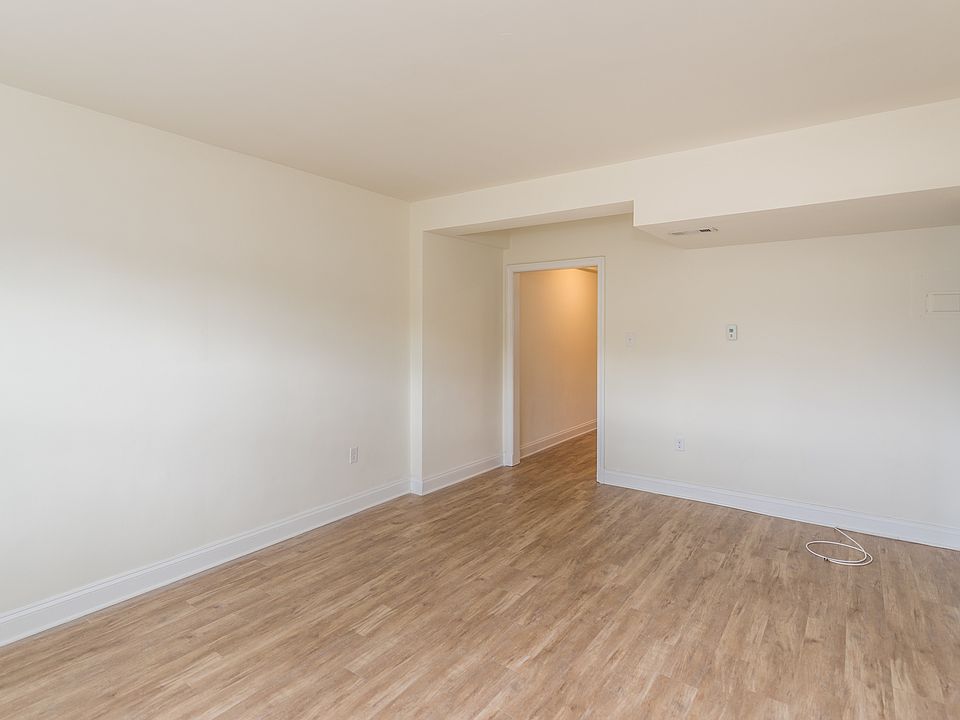 1st image of 3505 Stuart Ave APT 301