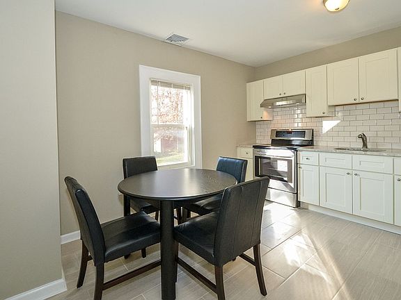 3rd image of 2618 Dumont Ave