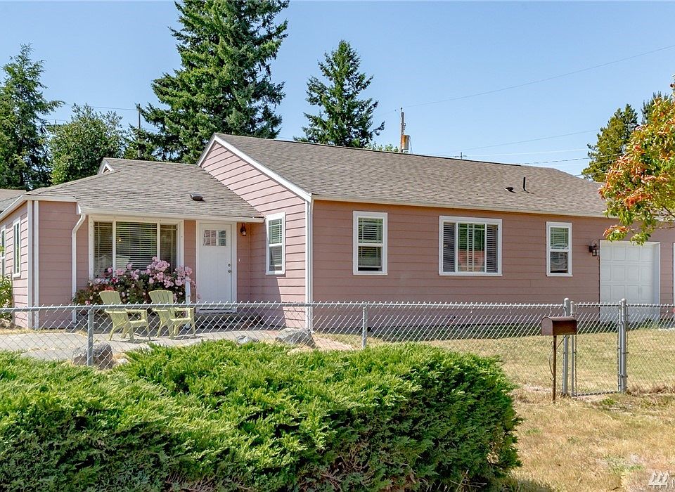 1st image of 3004 N Ferdinand St