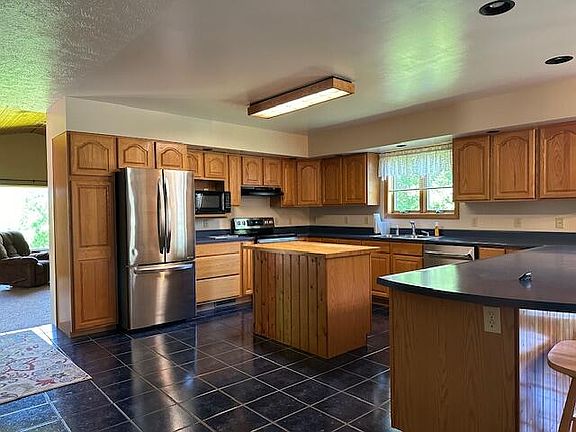 3rd image of 1894 Wilds Way