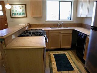 2nd image of 410 Burch Street-unit 11-b