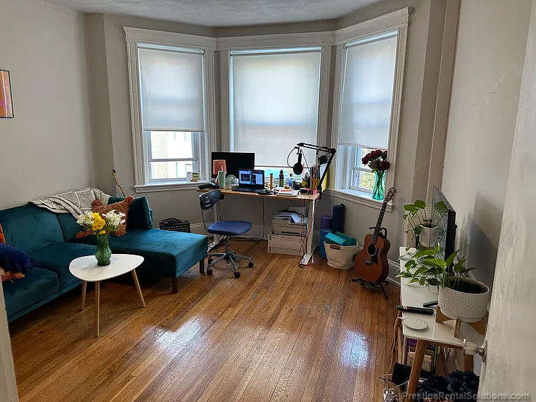 98 Gordon St #2 — Photo 5