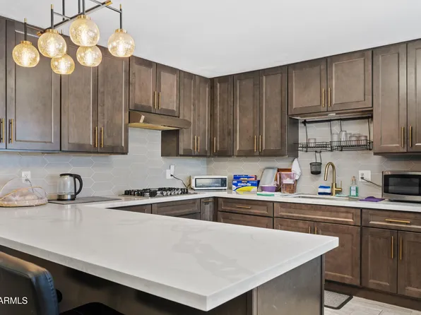 4026 W BERRIDGE Lane W, Phoenix, AZ 85019